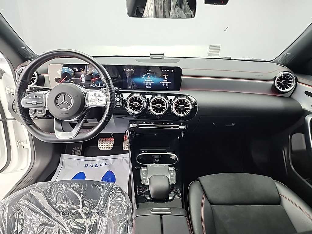Mercedes Benz CLA Class - Vista 7