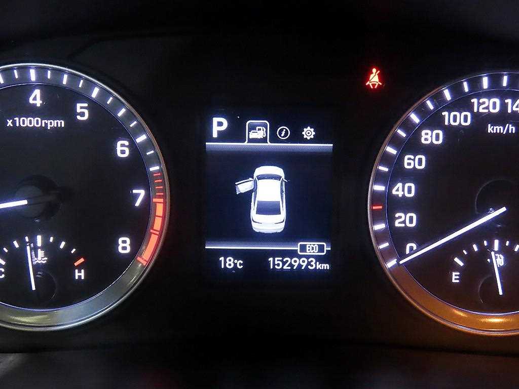 HYUNDAI Sonata - Vista 9