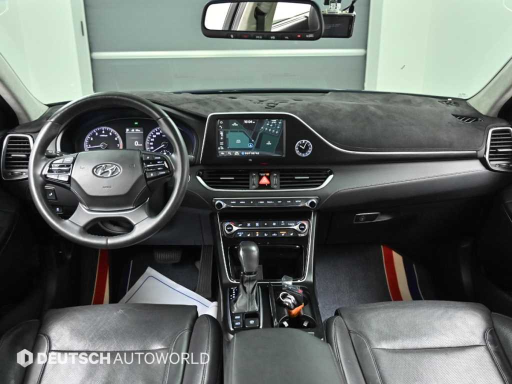 HYUNDAI Grandeur - Vista 8