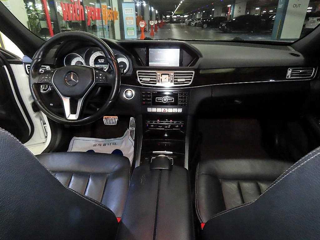Mercedes Benz E class - Vista 10