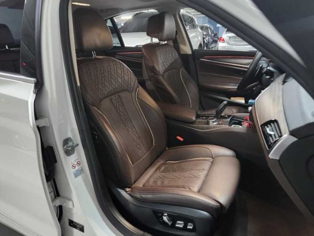 BMW 5 Series - Vista 10