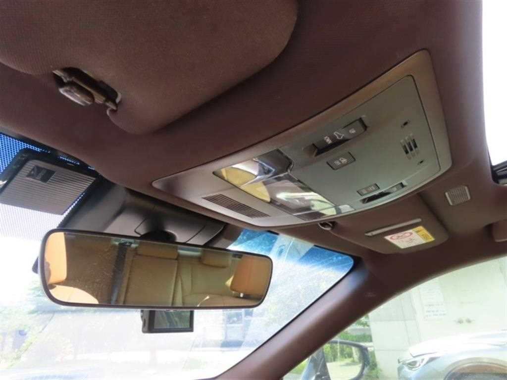 Lexus ES - Vista 10