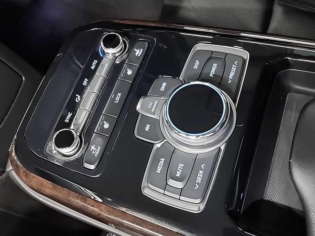 Genesis EQ900 2017 Negro - Importación desde Corea - HF Imports Iquique - Foto 15