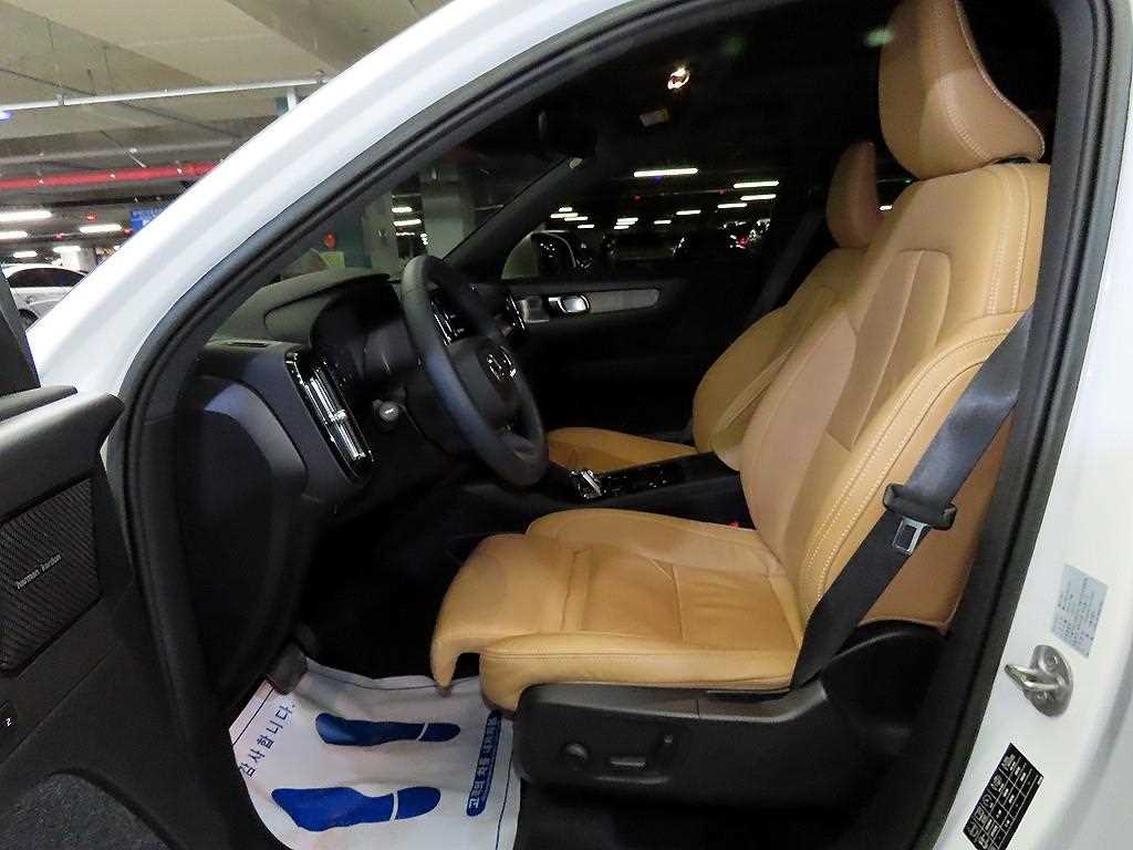 Volvo XC40 - Vista 6