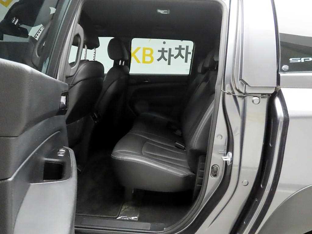 Ssangyong Rexton - Vista 12
