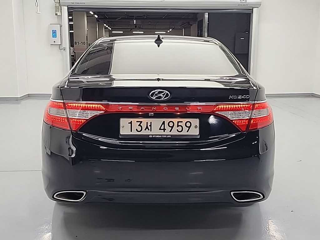 HYUNDAI Grandeur - Vista 3