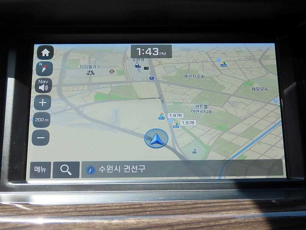 Genesis G80 - Vista 12