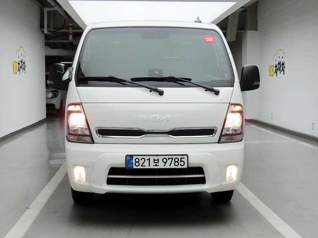 Small Truck Cargo (small) 2025 Blanco - Importación desde Corea - HF Imports Iquique - Foto 1