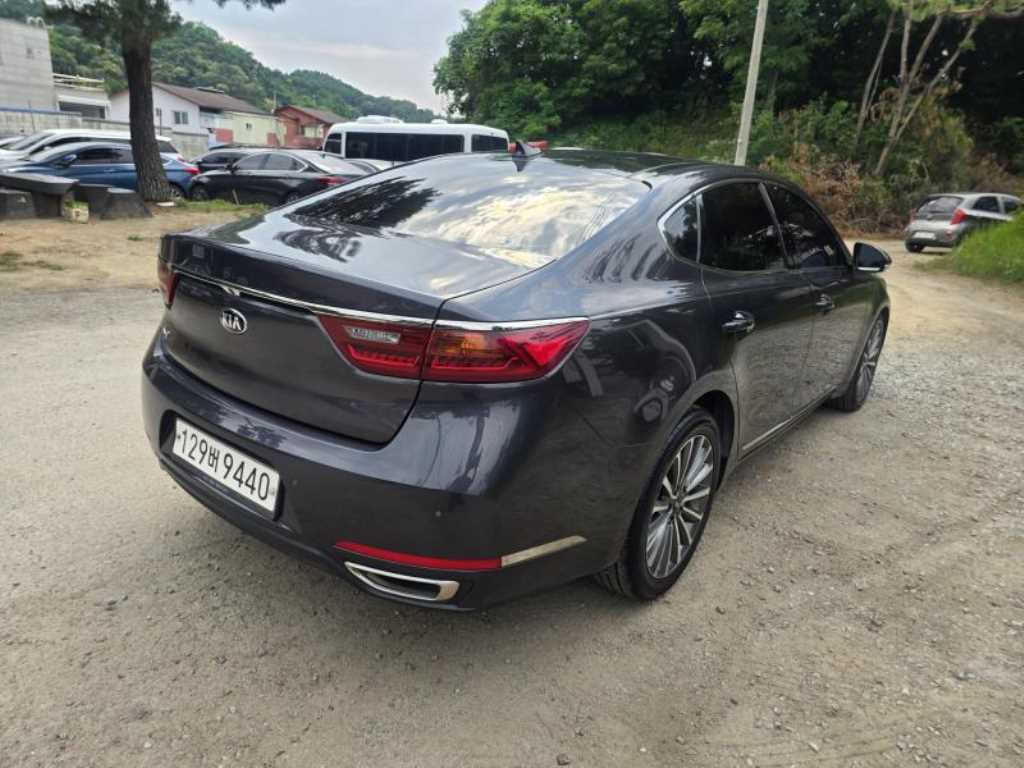 KIA K7 - Vista 5