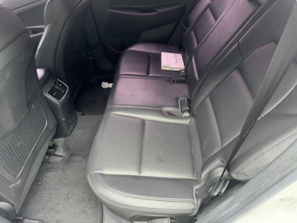 HYUNDAI Tucson - Vista 5
