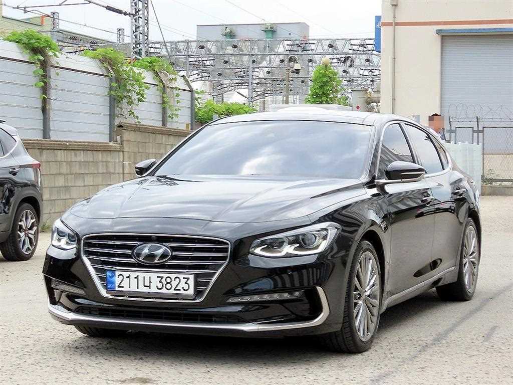 HYUNDAI Grandeur - Vista 2