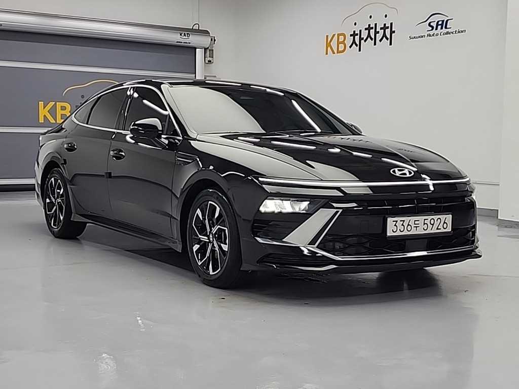 HYUNDAI Sonata - Vista 4