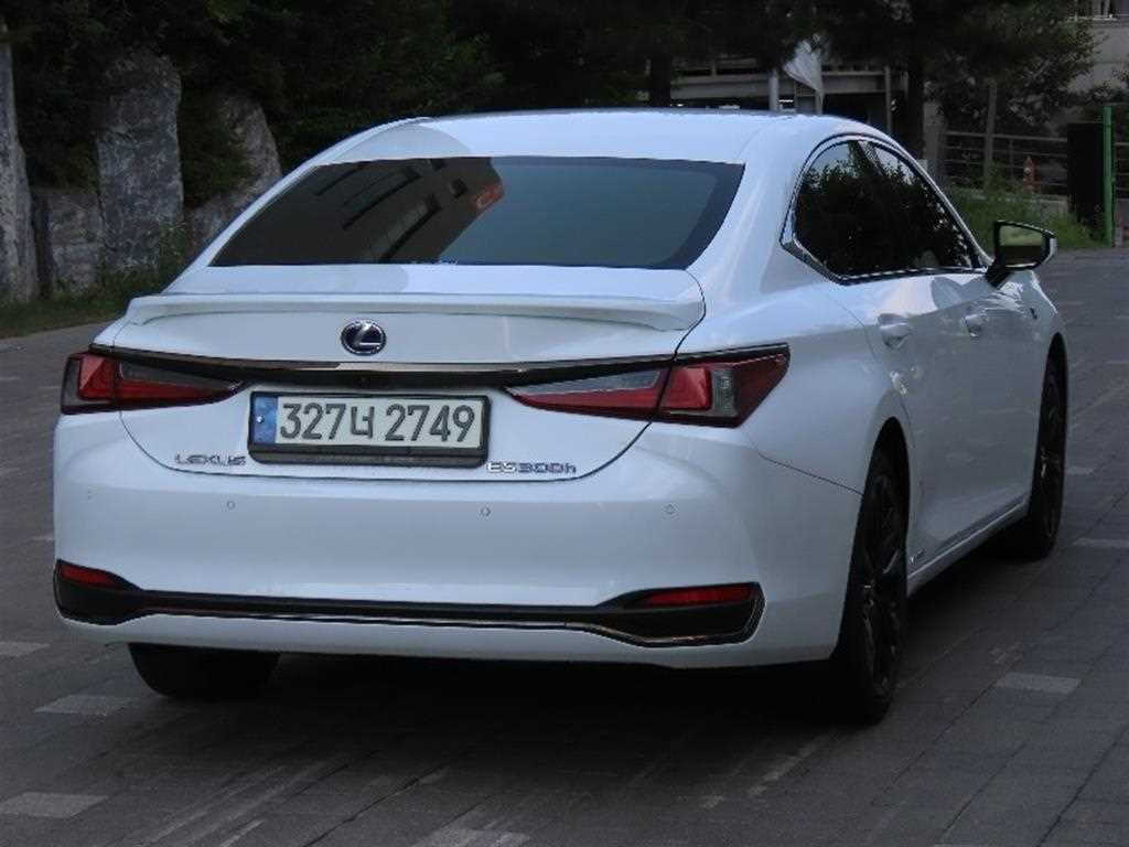 Lexus ES - Vista 3