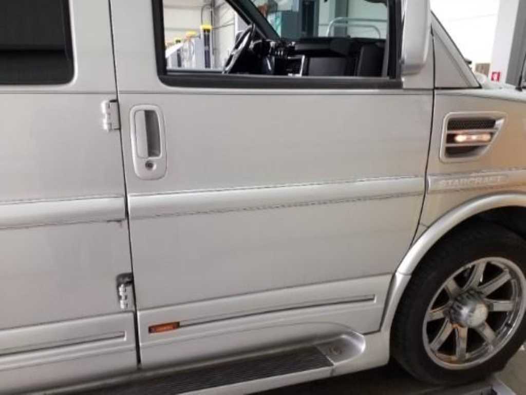 Chevrolet Express van - Vista 10