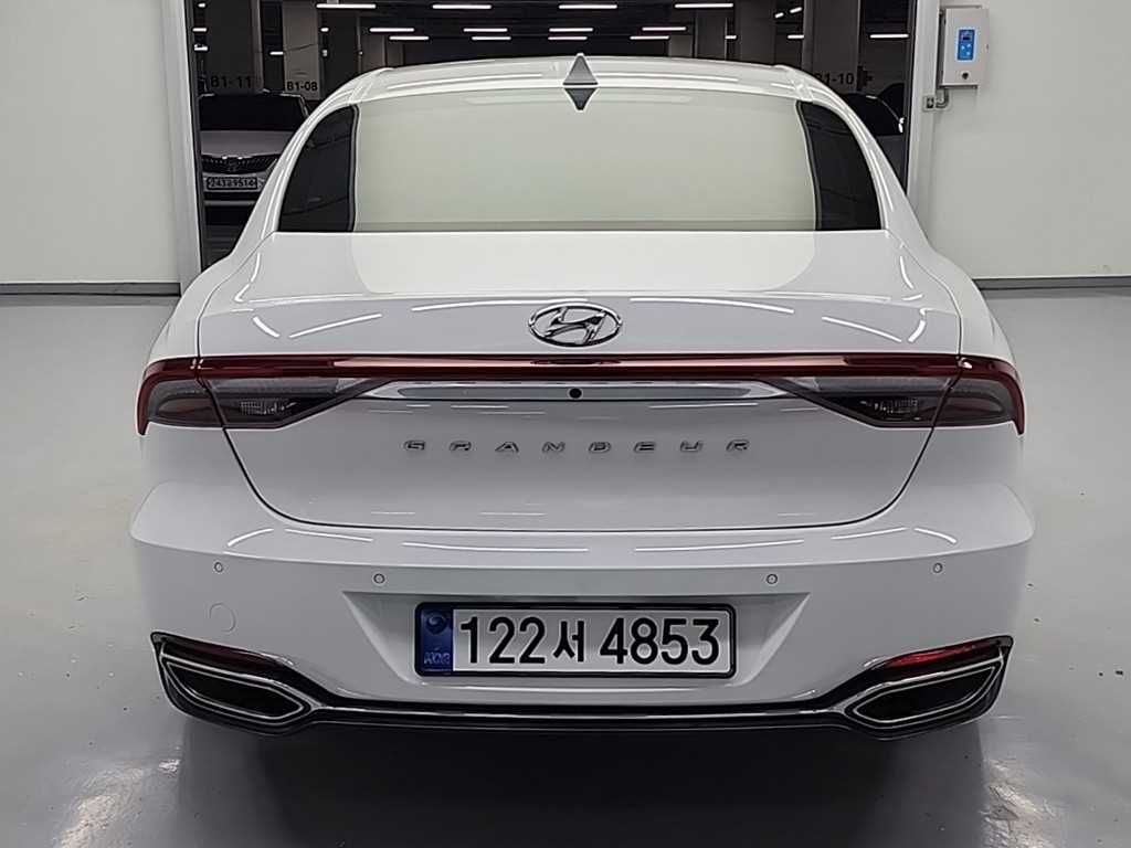 HYUNDAI Grandeur - Vista 3