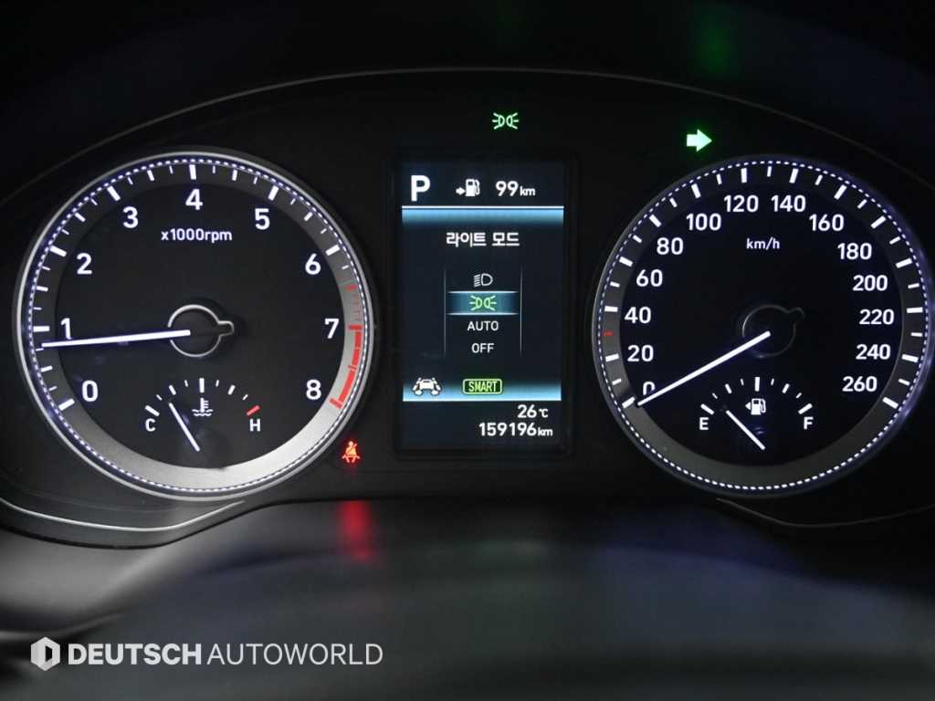 HYUNDAI Grandeur - Vista 9