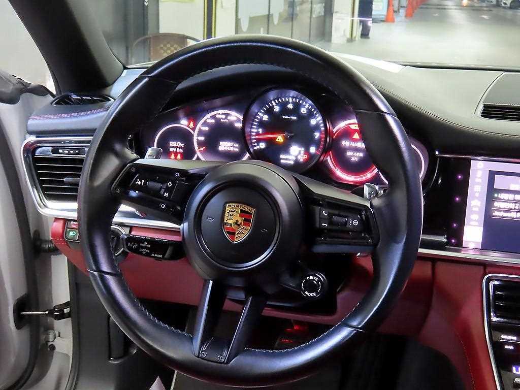 Porsche Panamera - Vista 8