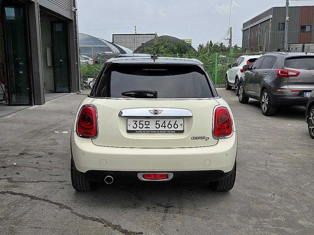 Mini Cooper - Vista 4