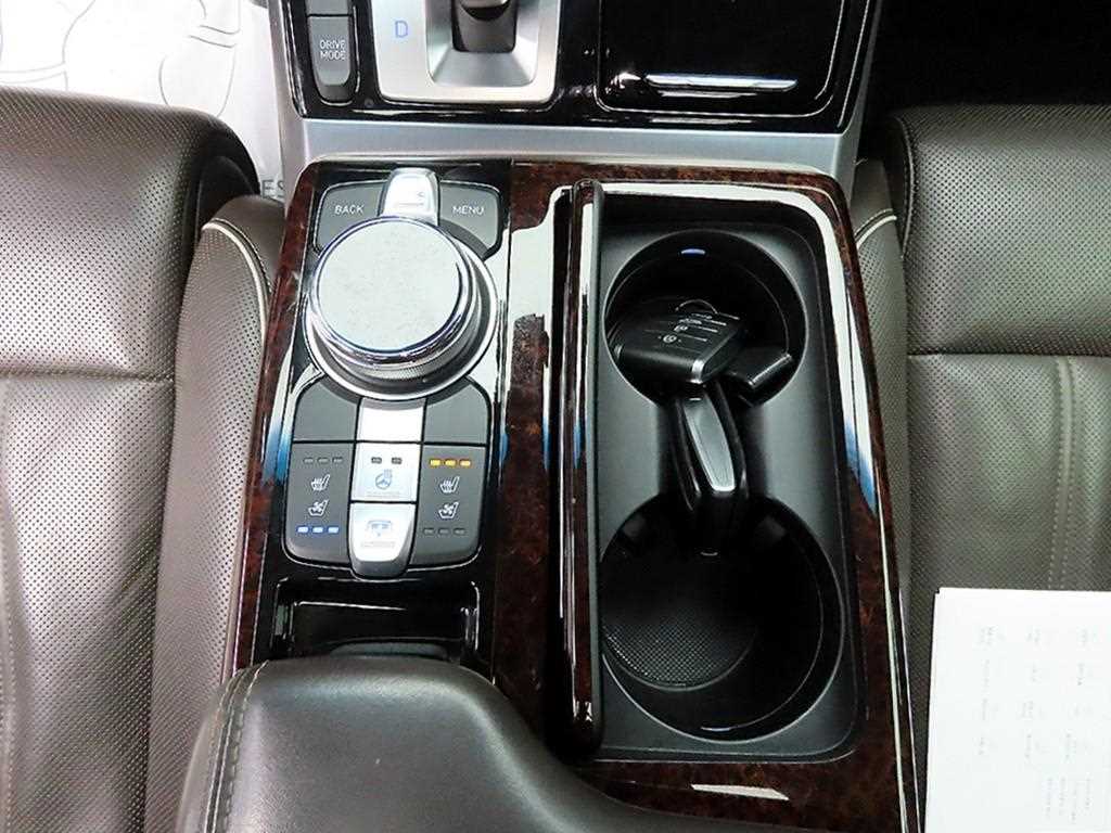 Genesis EQ900 2018 Negro - Importación desde Corea - HF Imports Iquique - Foto 13