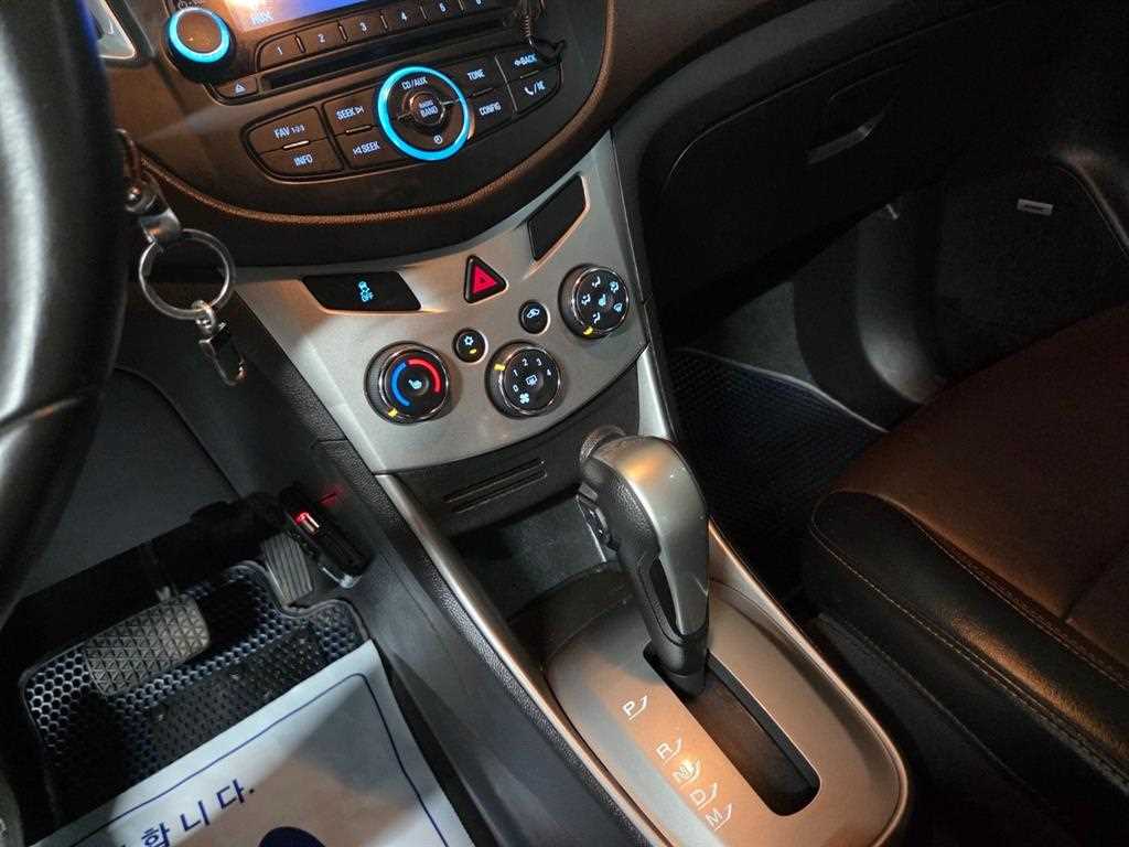 Chevrolet Trax 2016 Café - Importación desde Corea - HF Imports Iquique - Foto 14