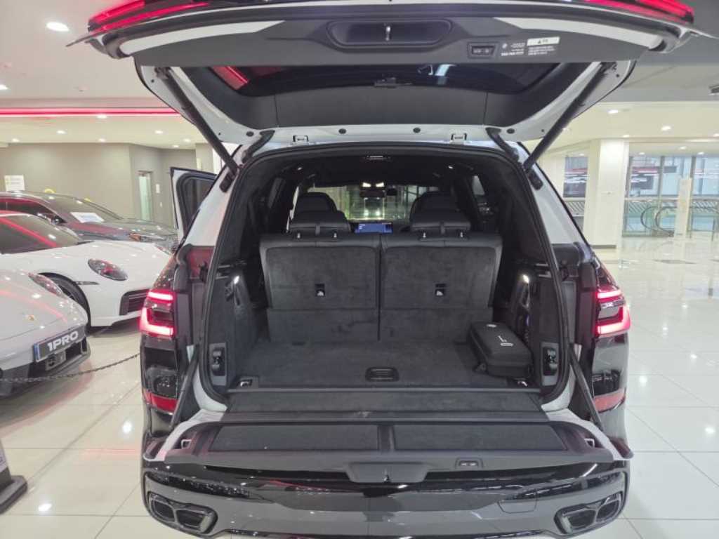BMW X7 - Vista 11