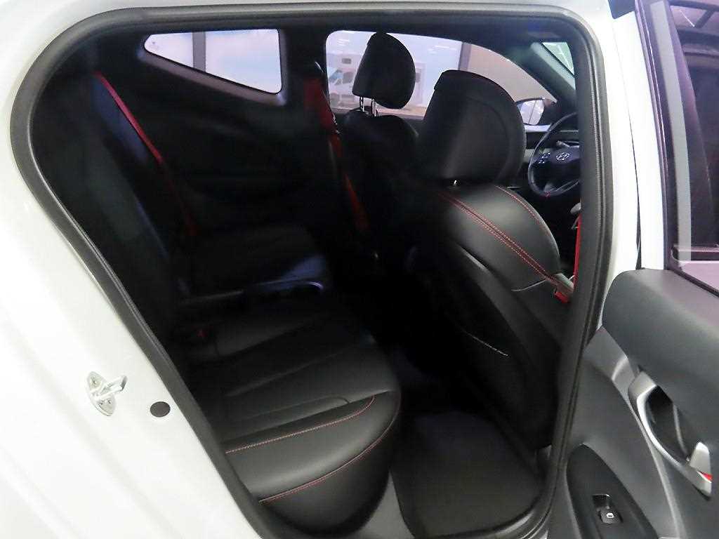 HYUNDAI Veloster - Vista 7