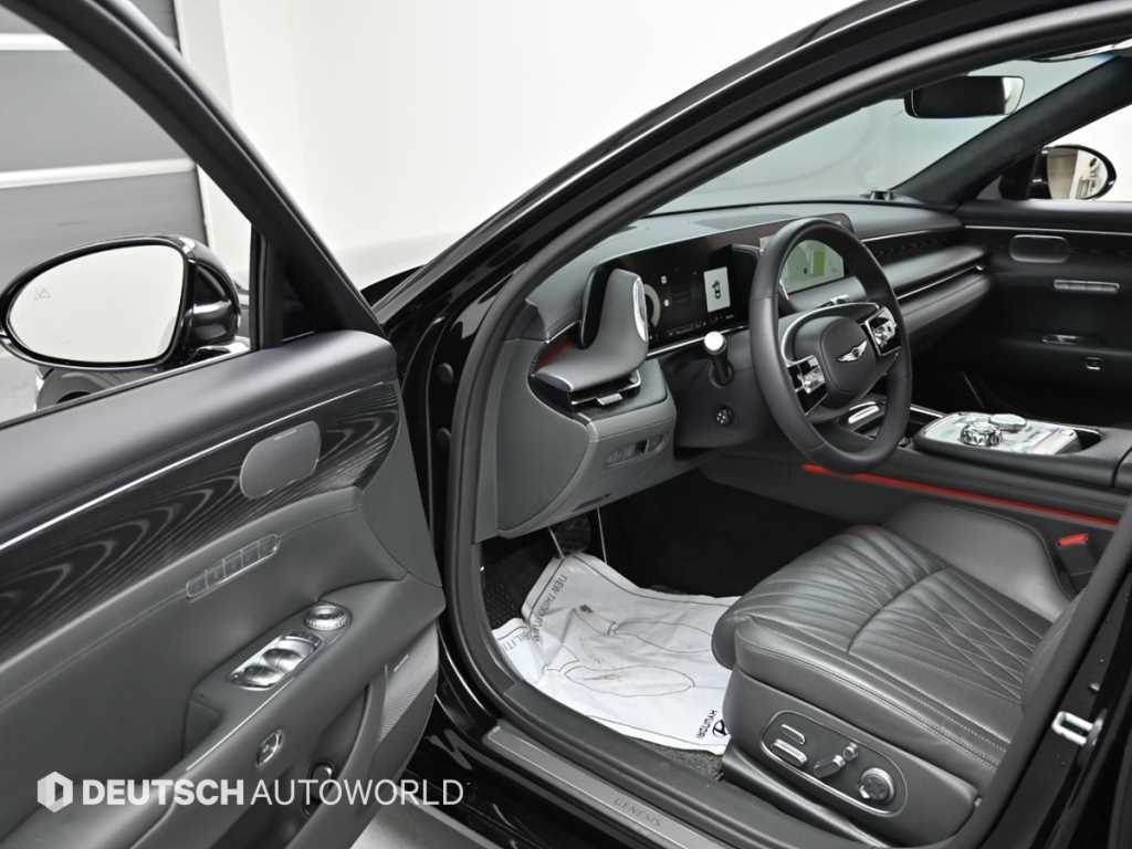 Genesis G90 - Vista 11