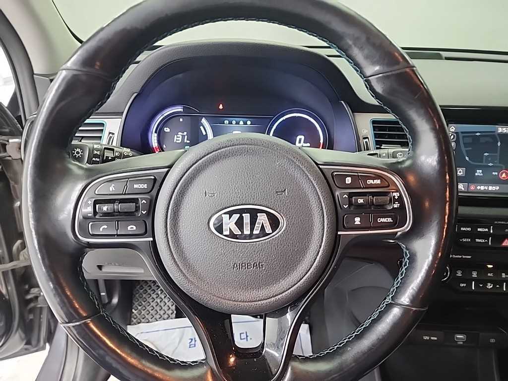 KIA Niro - Vista 9