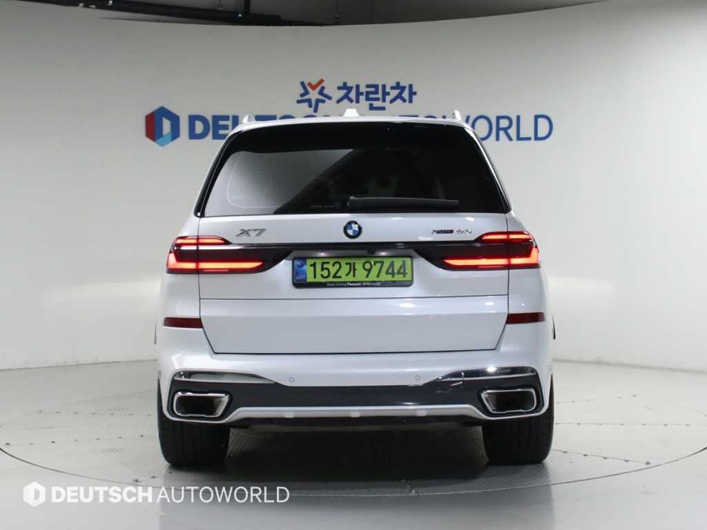 BMW X7 - Vista 4