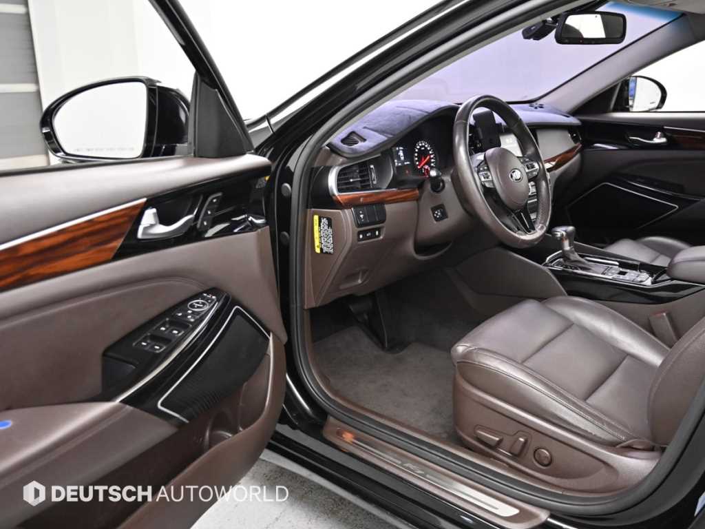 KIA K7 - Vista 10