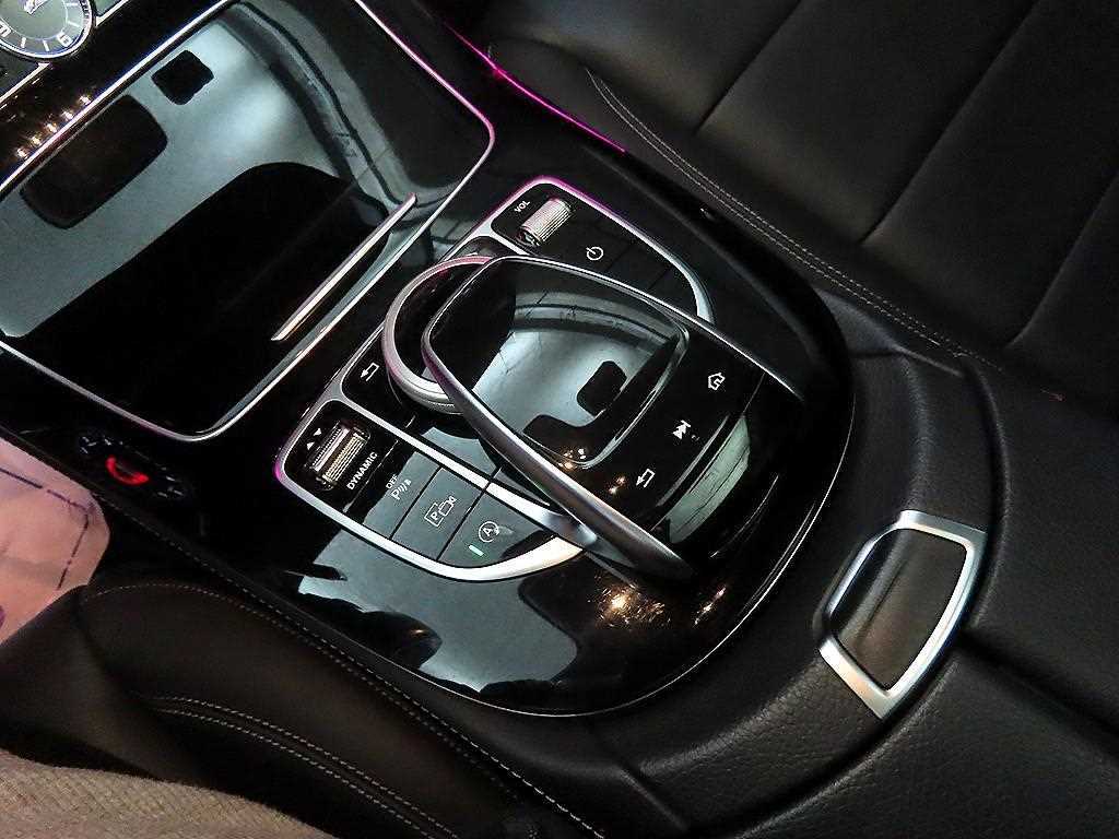Mercedes Benz E class 2019 Blanco - Importación desde Corea - HF Imports Iquique - Foto 13