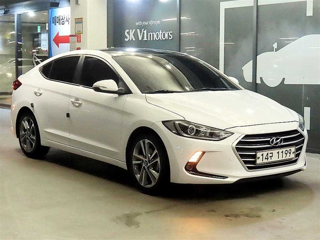 HYUNDAI Avante 2017 Blanco - Importación desde Corea - HF Imports Iquique - Foto 1