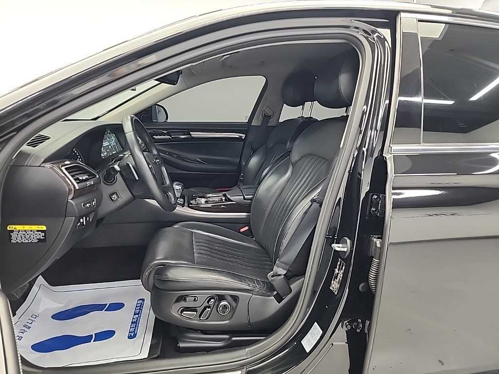 Genesis EQ900 - Vista 11