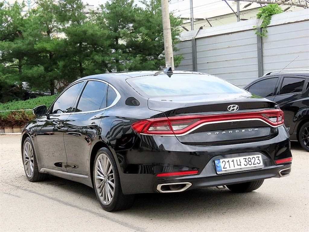 HYUNDAI Grandeur - Vista 3
