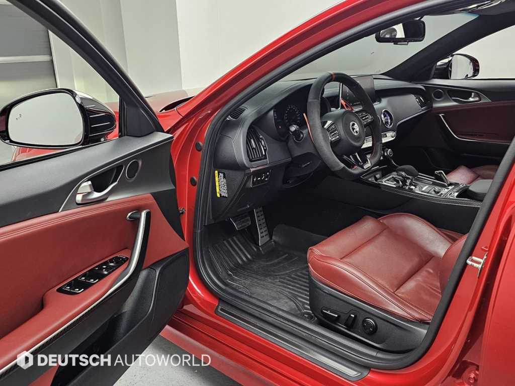 KIA Stinger - Vista 11