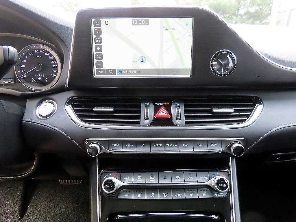 HYUNDAI Grandeur - Vista 12