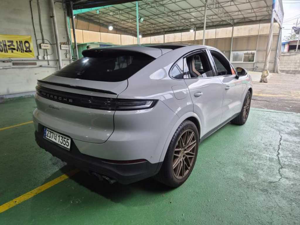 Porsche Cayenne - Vista 4