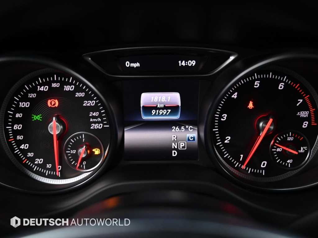 Mercedes Benz CLA Class - Vista 8