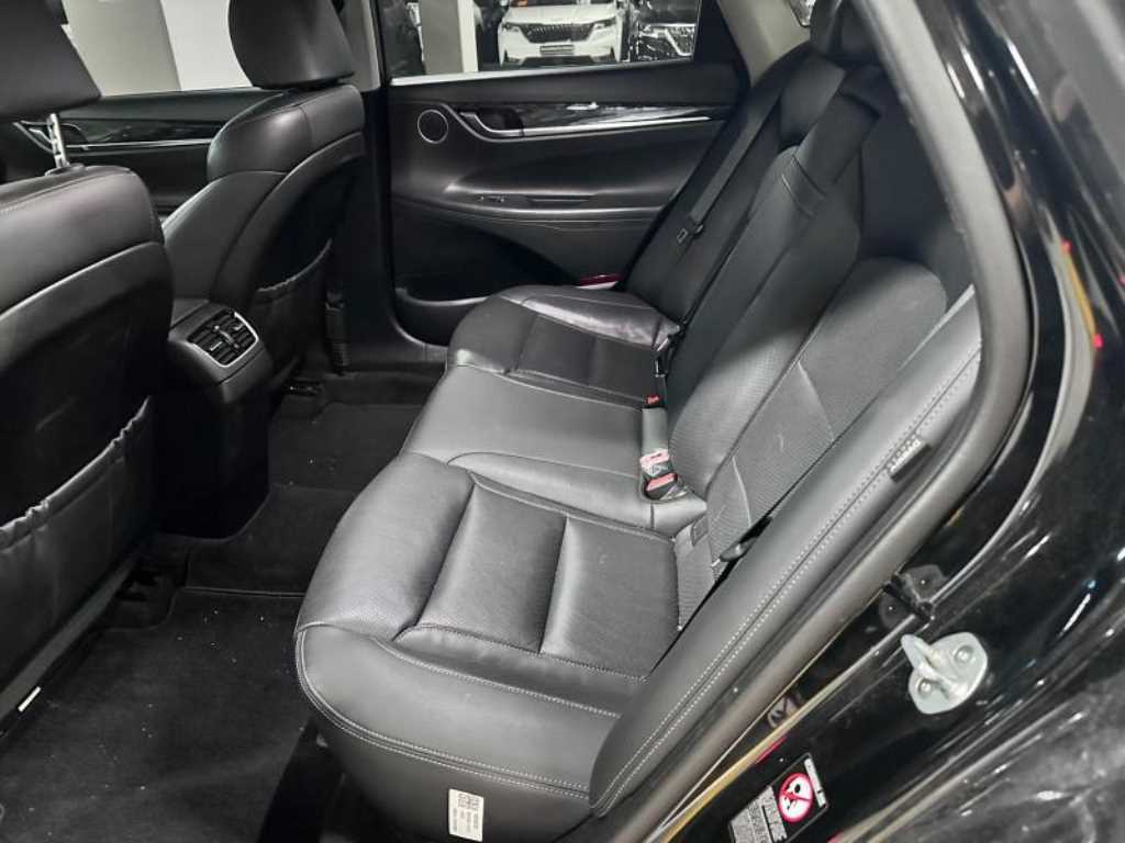HYUNDAI Grandeur - Vista 10