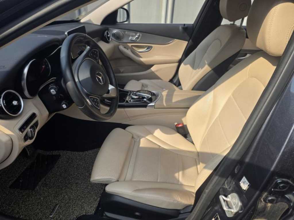 Mercedes Benz C Class - Vista 6