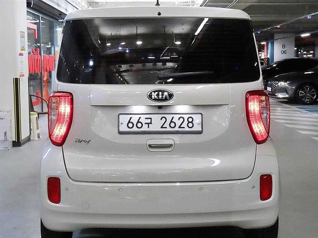 KIA Ray - Vista 5