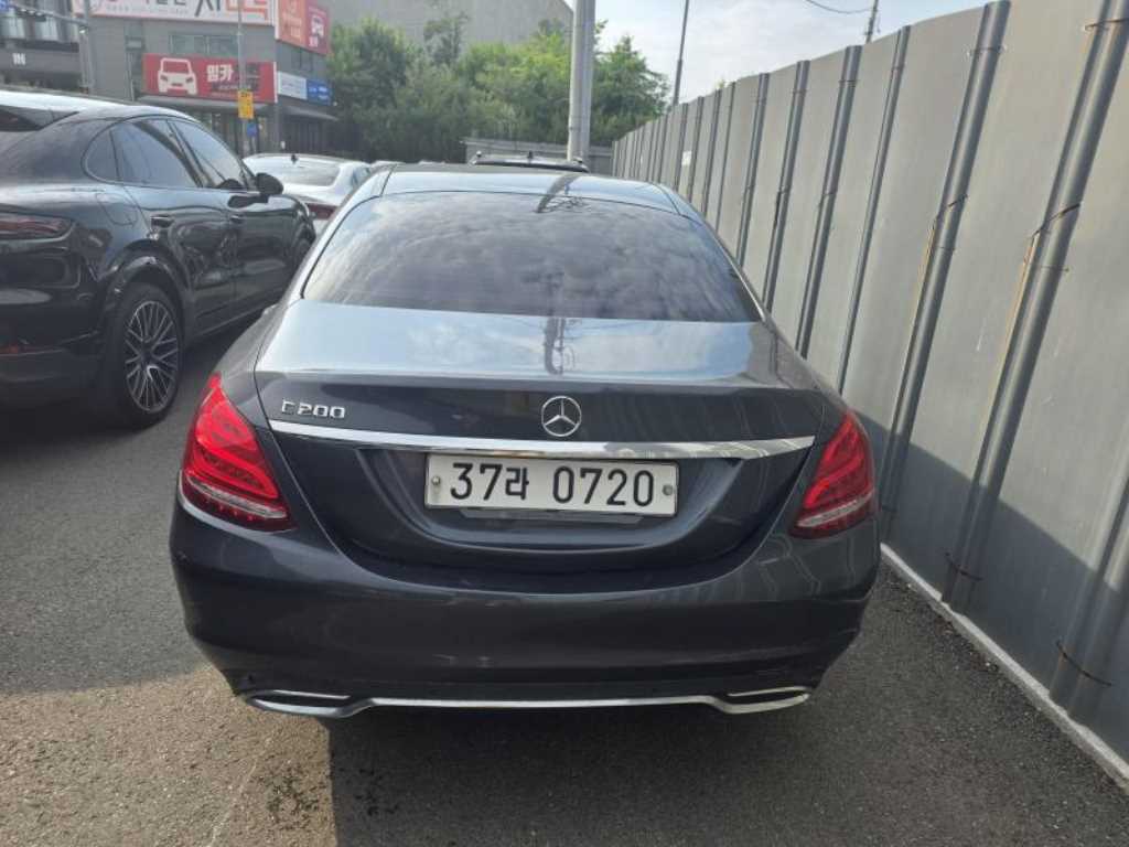 Mercedes Benz C Class - Vista 2