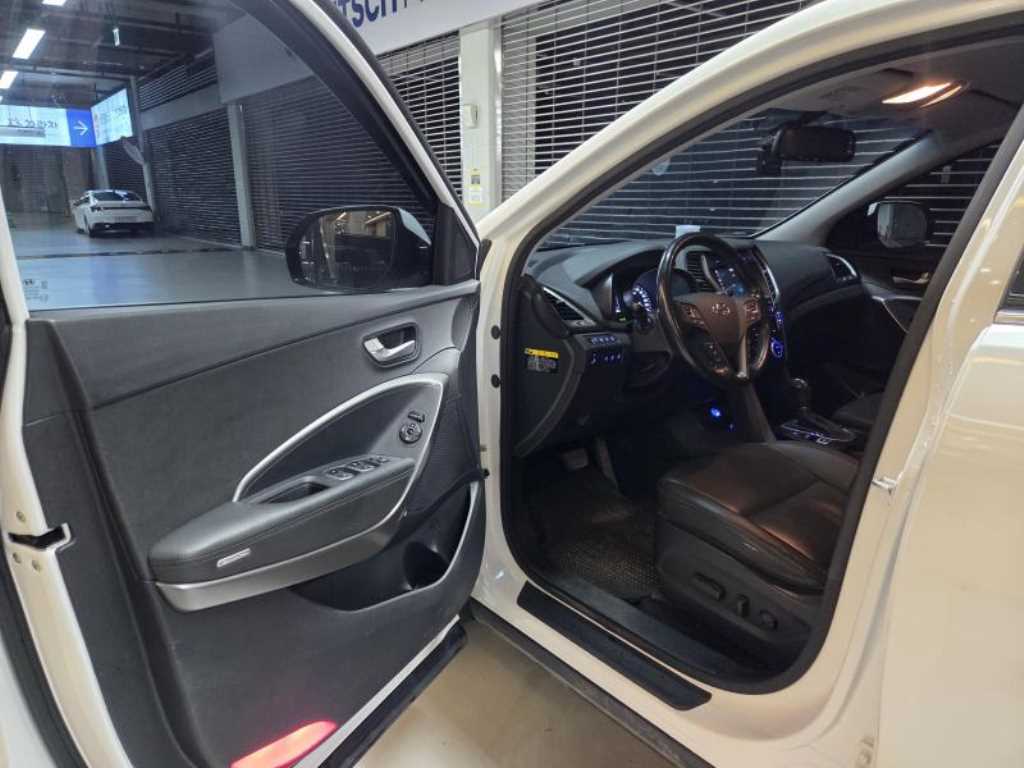HYUNDAI Santa Fe - Vista 5