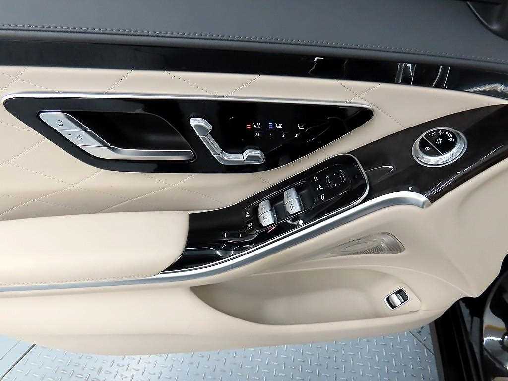 Mercedes Benz S Class - Vista 11