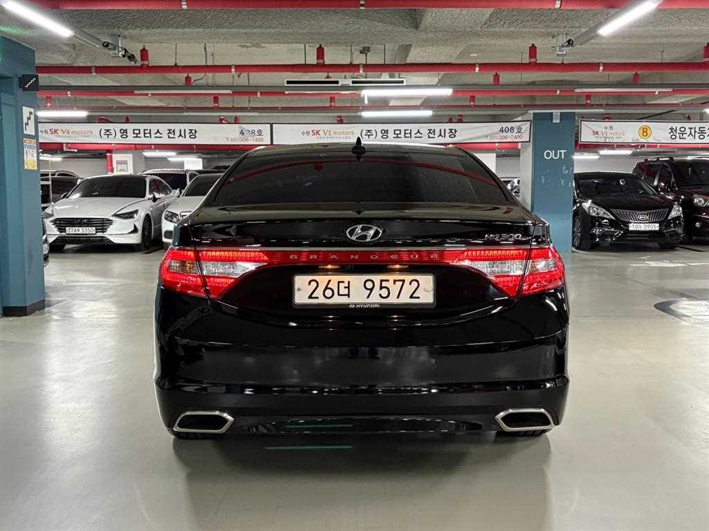 HYUNDAI Grandeur - Vista 4