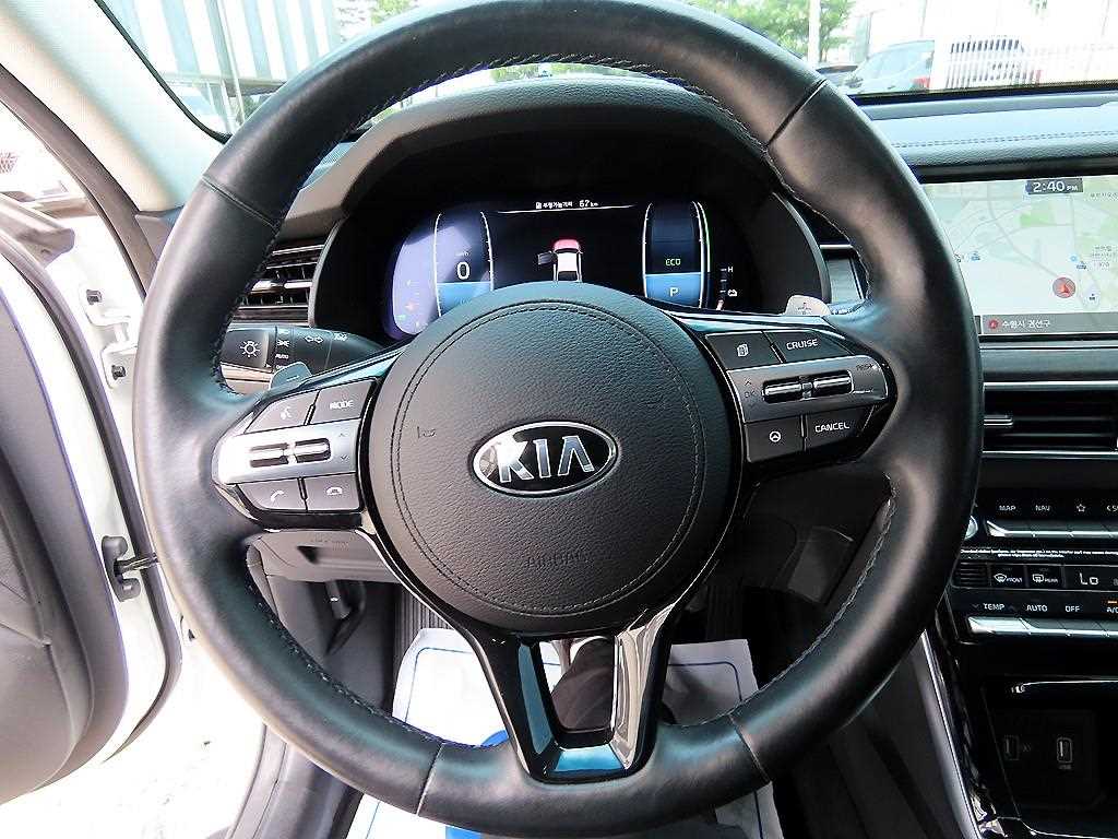 KIA K7 - Vista 8