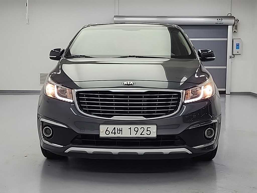 KIA Carnival - Vista 2