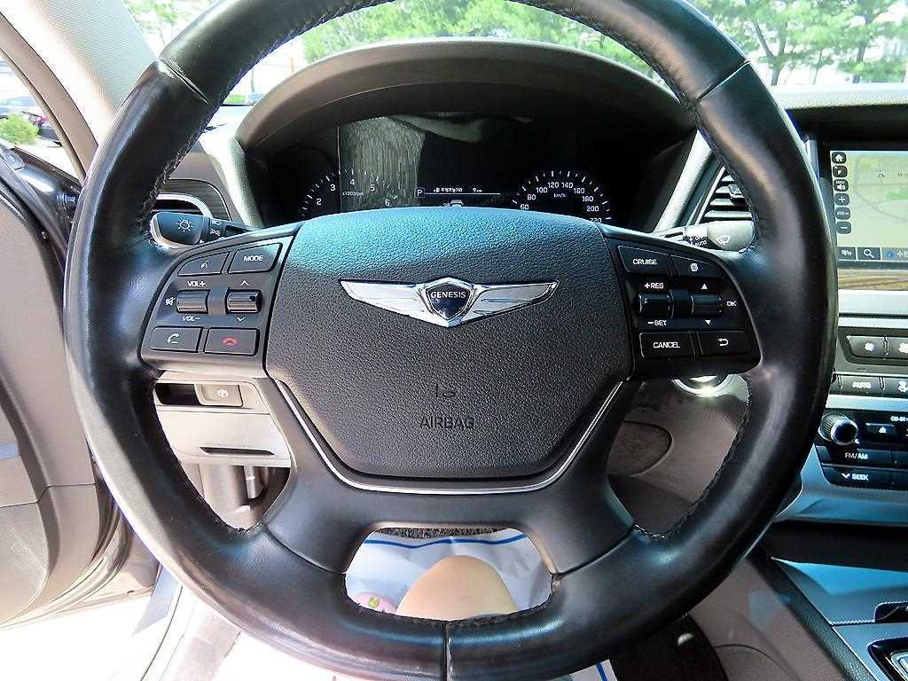 Genesis G80 - Vista 8