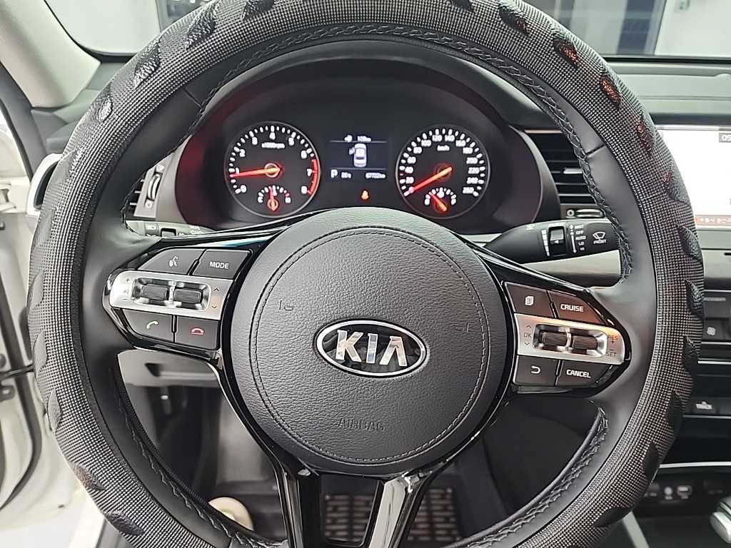 KIA K7 - Vista 9