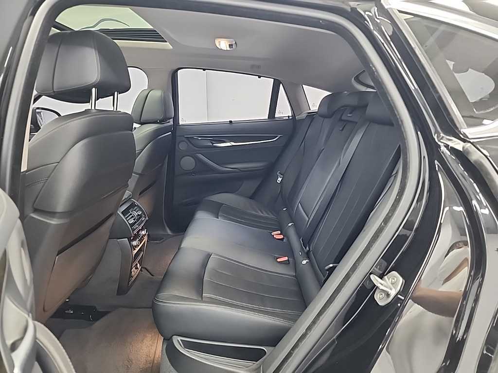 BMW X6 - Vista 12